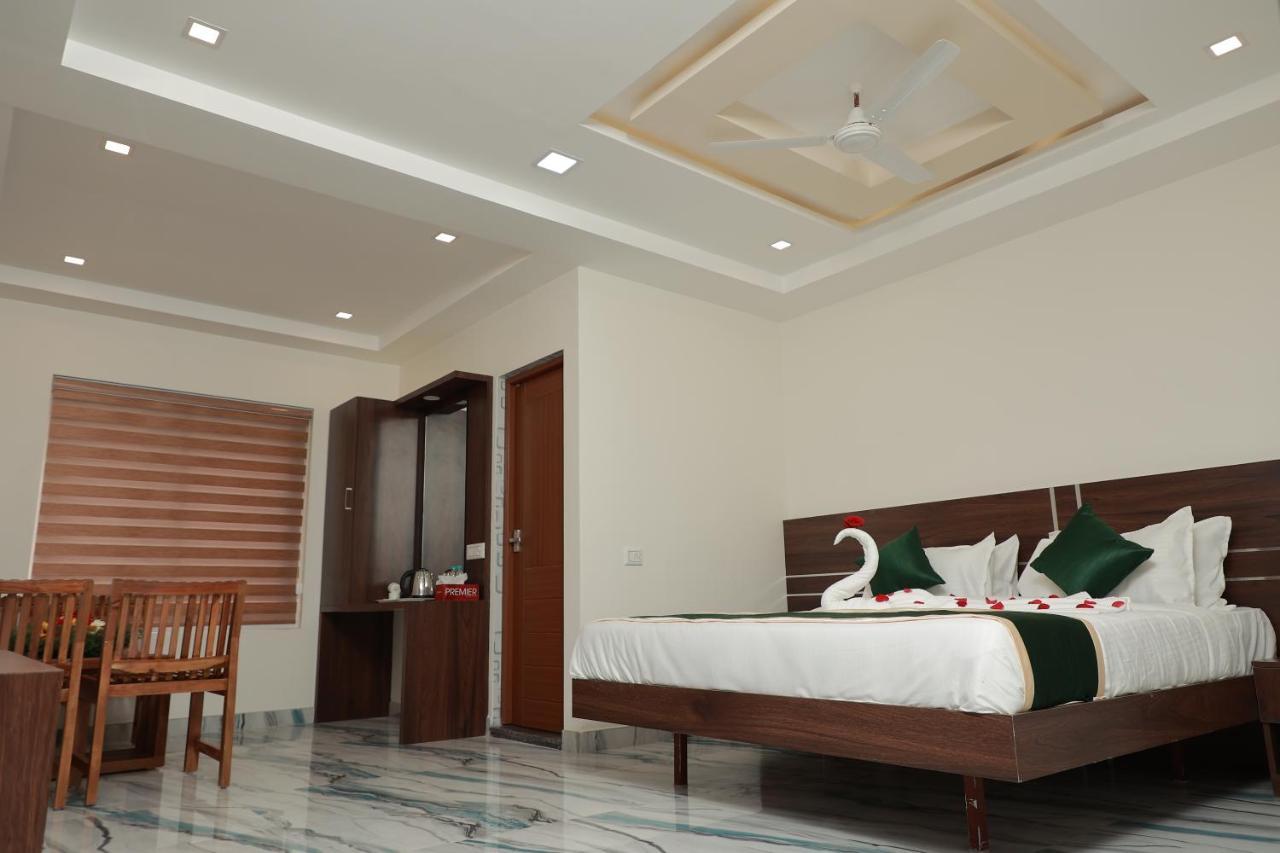 Отель Delano Residency Kaliyal Экстерьер фото