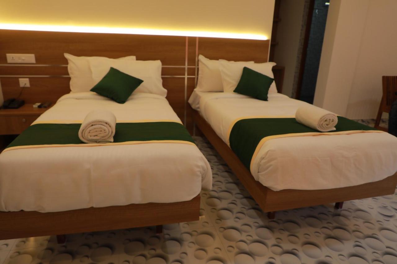 Отель Delano Residency Kaliyal Экстерьер фото